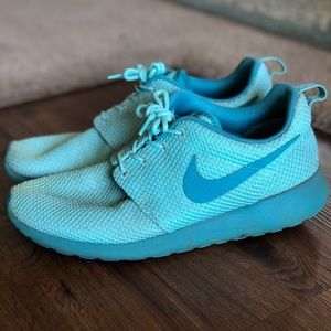 Nike Atletic Women's Shoes Size 9